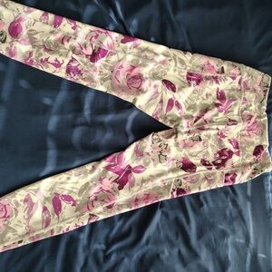 Evolution and Creation Floral Leggings - Pink and Cream
